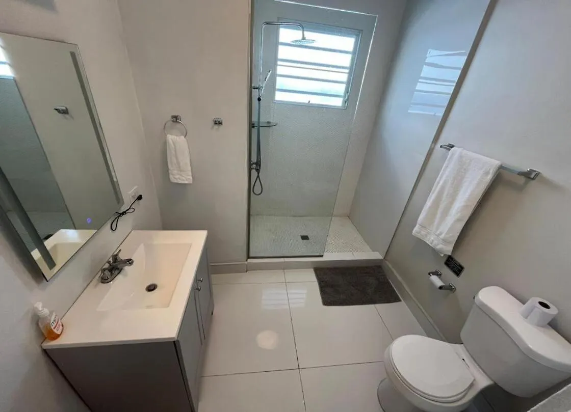Breathtaking 3-Br Beachside Apt San Juan